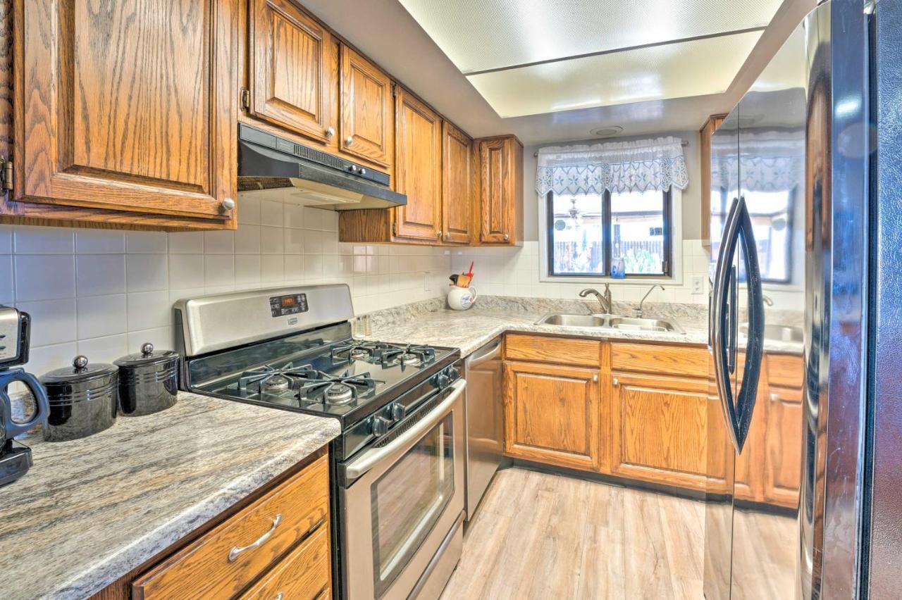 Lake Havasu Home With Pool - 2 Miles To Waterfront! Lake Havasu City Luaran gambar